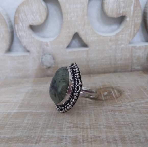 PREHNITE SILVER STONE RING NWOT - Picture 4 of 7